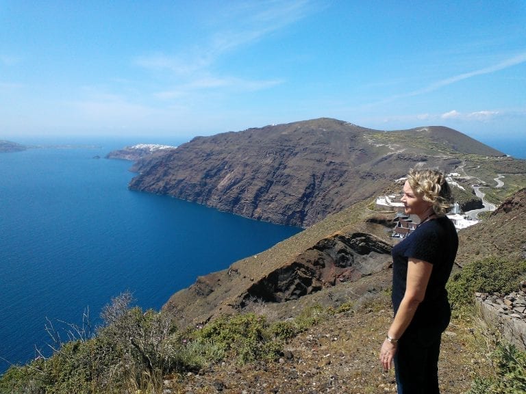 Suunnattoman kaunis Santorini – 10 parasta kesälomakohdetta (1/10)
