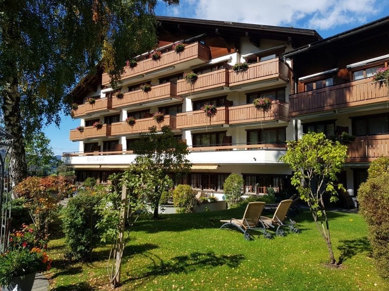 Sunstar Hotel Klosters Sveitsissä on miellyttävä hotelli