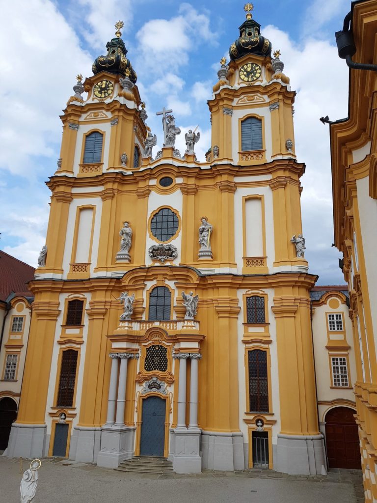 Melk (Itävalta) on kaunis luostarikaupunki Kristina Cruisesin Tonavan risteilyllä